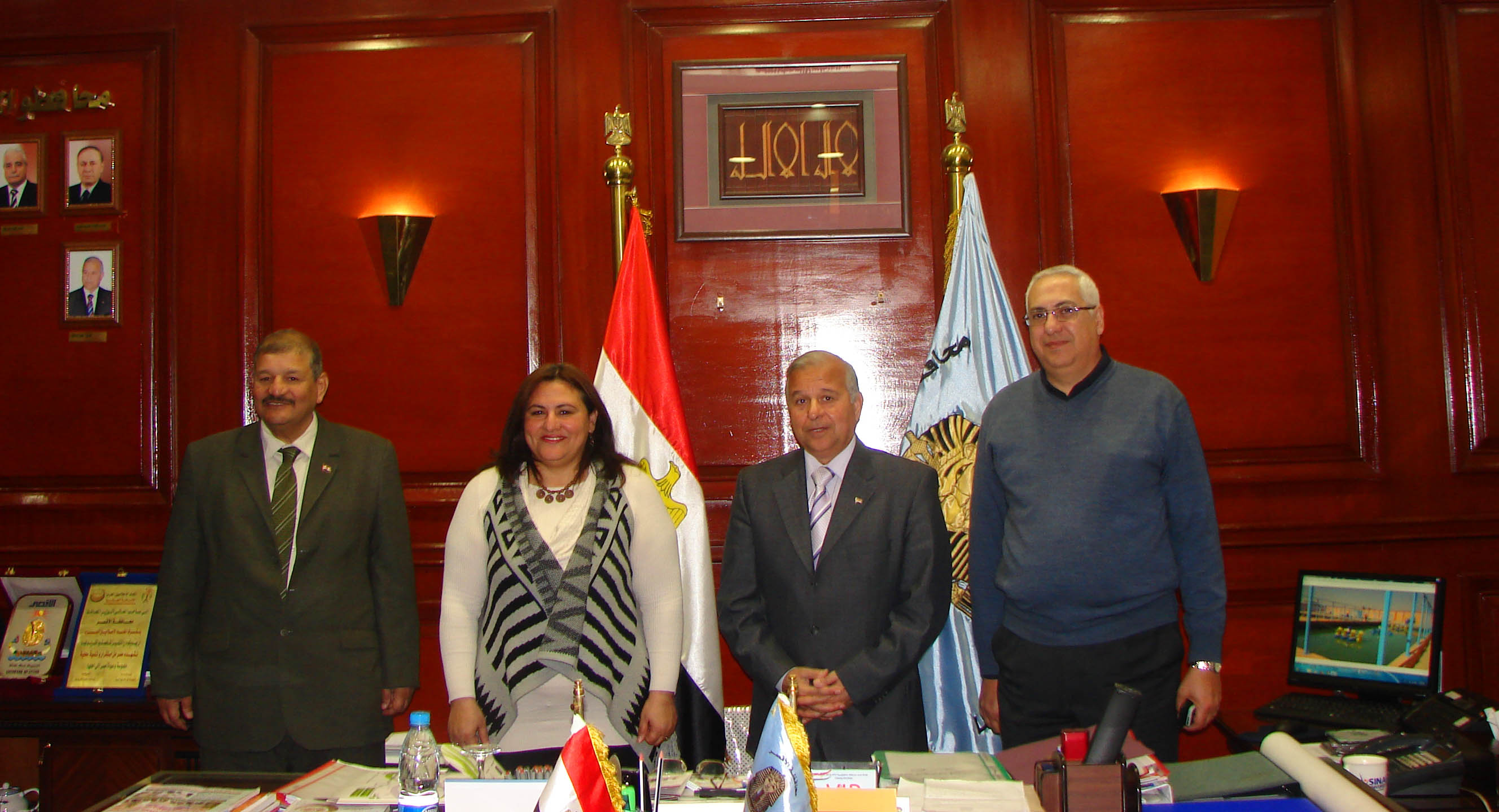 Meeting with the governor of Luxor to explain the idea of women's support for the development of their own income